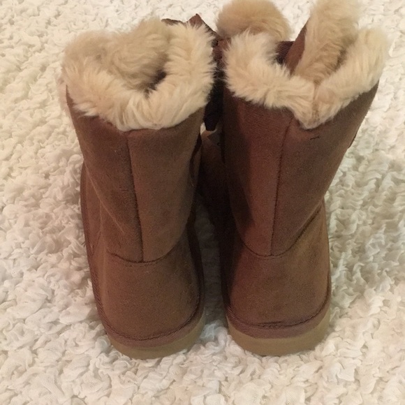 Brown Furry Pom Pom Booties - Picture 7 of 9